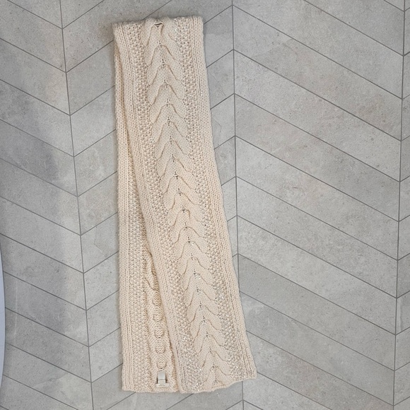 NWOT Kate Spade chunky knit wool ivory scarf beaded - Picture 5 of 5